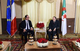 دیدار روسای جمهور فرانسه و الجزایر/ بوکوحرام عامل بمب‌گذاری‌های چاد معرفی شد