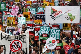 راهپیمایی بزرگ انگلیسی‌ها علیه ریاضت اقتصادی در لندن