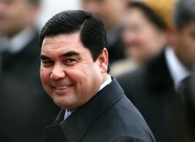 افتتاح یک پارک به نام رئیس‌جمهوری ترکمنستان