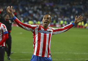 1435818151807_miranda-atletico-madrid.jpg