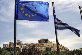 تصویب توافقنامه دریافت کمک مالی از حوزه یورو در پارلمان یونان