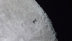 تصویری زیبا از لحظه عبور ایستگاه فضایی از مقابل ماه