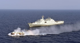 ارتش چین از انواع سلاح‌های خود در رزمایش دریای چین جنوبی استفاده کرده است