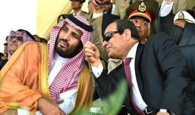 تاکید جانشین ولیعهد عربستان و رئیس‌جمهور مصر بر تقویت همکاری‌های نظامی