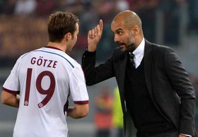 1438756387019_mario-gotze-pep-guardiola-bayern-munich-2014_zg2nc4iffims1arzukqa5tl6x.jpg