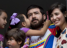 وزیر دفاع سابق ونزوئلا آزاد شد