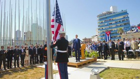 پرچم آمریکا در سفارت واشنگتن در کوبا برافراشته شد