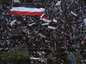 عراق بار دیگر صحنه تظاهرات/تظاهرکنندگان همچنان خواهان محاکمه فاسدان و اجرای اصلاحات