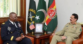 سفر فرمانده ستاد فرماندهی مرکزی آمریکا به پاکستان