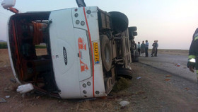 واژگونی اتوبوس در نکا 30 مصدوم بر جا گذاشت