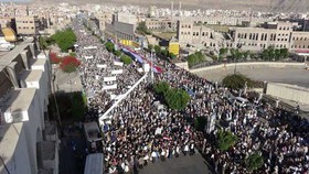 تظاهرات گسترده یمنی‌ها در محکومیت تجاوزات عربستان و رژیم صهیونیستی