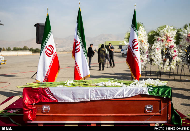 مراسم تشییع پیکرهای شهدای فاجعه منا در تهران آغاز شد