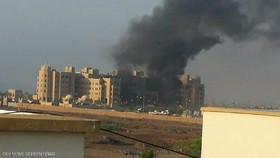 حملات موشکی به مقر دولت مستعفی یمن در عدن و کشته شدن دستکم 20 نظامی امارات