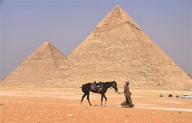 سنگ‌های اهرام مصر برای فروش!