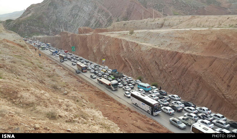 ترافیک نیمه‌سنگین در محور ایلام-مهران
