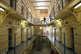 زندان‌های انگلیس محلی جدید برای عضوگیری گروه‌های افراطی