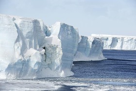 1453128998211_Weddell-Sea-iceberg.jpg