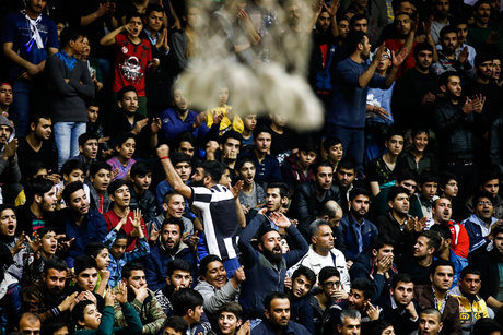 ایزدپناه: حاشیهسازان تحریک شدهبودند
دیدار تیمهای بسکتبال شهرداری گرگان و پتروشیمی بندر امام