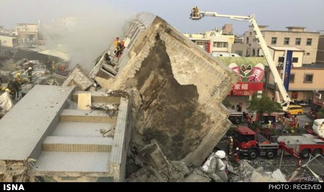 زلزله قوی در تایوان برج‌های مسکونی را واژگون کرد