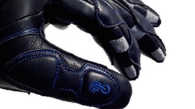 1454761635643_beartek-ii-wireless-gloves-1.jpg