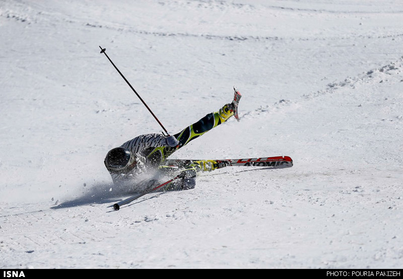نجات اسکی باز فرانسوی از مرگ در نزدیکی دیزین
