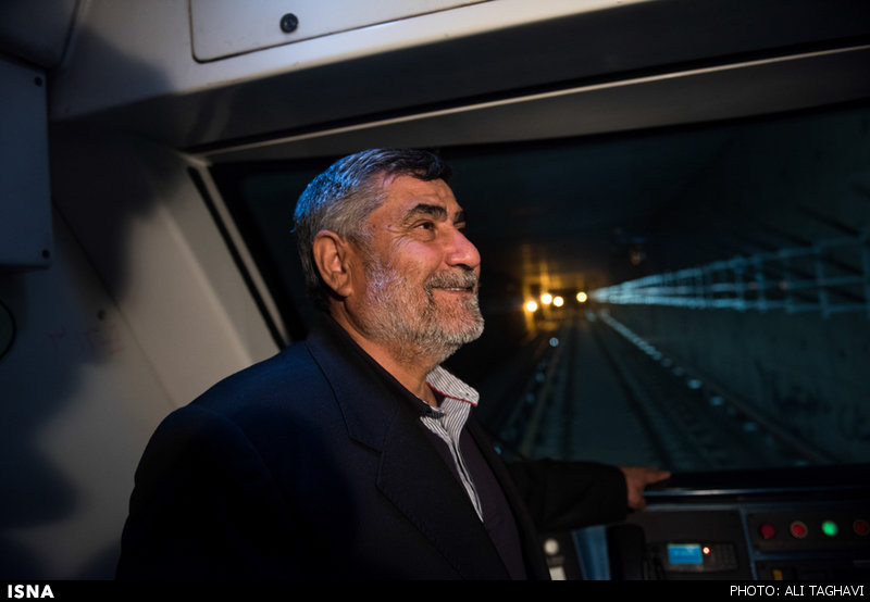 تردد قطارهای مترو با سرعت 120 کیلومتر در شهر آفتاب