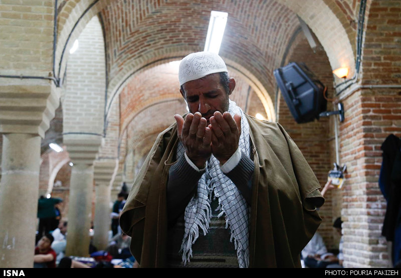 اولین روز مراسم اعتکاف - همدان