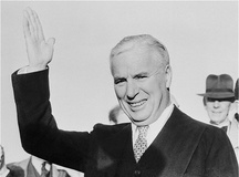 19520923_Charlie_Chaplin_Arriving_In_England.jpg