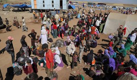 آغاز کمک‌رسانی به آوارگان عراقی از مرزهای ایران، ترکیه و اردن