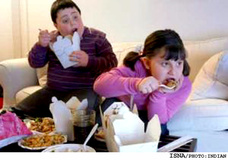 عوامل خطرساز بروز اختلالات خوردن در نوجوانان دارای اضافه وزن
