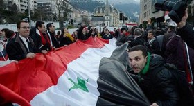 تجمع حامیان اسد در مقابل مقر شورای حقوق بشر در ژنو