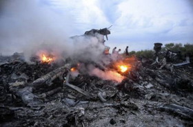 "برخورد ترکش عامل سقوط هواپیمای مالزیایی بوده است"
