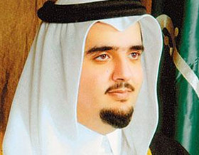 پادشاه عربستان وزیر مشاور این کشور را برکنار کرد