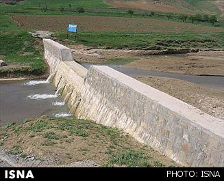 بهره‌برداری از 8 پروژه آبخیزداری در استان فارس