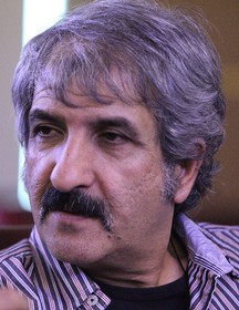 هشدار علیرضا نادری در مراسم یادبود یک جوان تئاتری