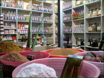 فروش غیرقانونی داروهای گیاهی در عطاری‌ها