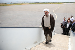 روحانی، عمان را به مقصد تهران ترک کرد