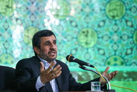 احمدی نژاد: برخی مشکلات قابل تحمل نیست