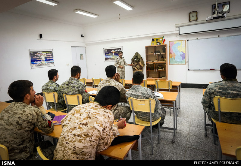 Armée Iranienne/Armed Forces of the Islamic Republic of Iran - Page 9 4