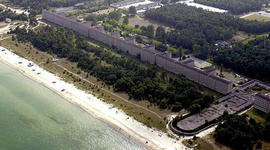 رویای گردشگری هیتلر مقصد نخست گردشگری آلمان میشود Hitler's Plans for Tourist Site Finally Sees Its First Tourists.jpg