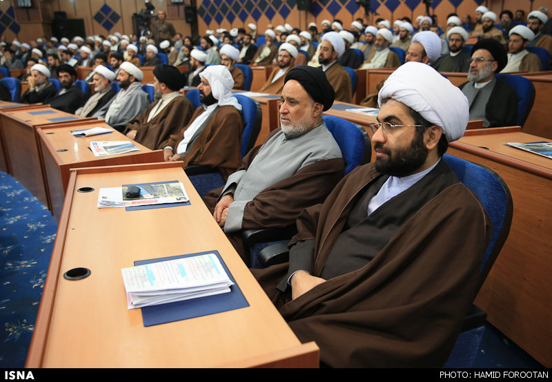  دیدار روحانی با علما، فضلا و طلاب خوزستان