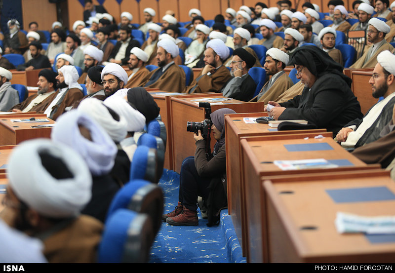  دیدار روحانی با علما، فضلا و طلاب خوزستان