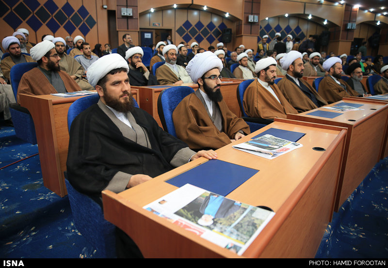  دیدار روحانی با علما، فضلا و طلاب خوزستان