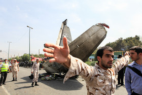 تصاویر سقوط هواپیمای مسافربری در تهران -۱