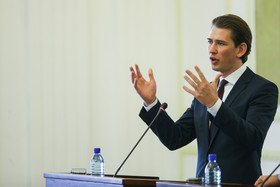 وزیر خارجه اتریش: امیدوارم به توافق که به تقویت صلح در منطقه کمک کند برسیم
