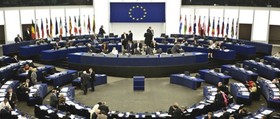 مرکل:‌ اتحادیه اروپا تحریم‌های بیشتر علیه روسیه را بررسی می‌کند