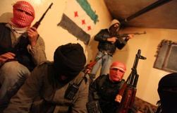 اذعان آمریکا به روند کند آموزش مخالفان "میانه‌رو" سوری