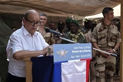 وزیر دفاع فرانسه از ادامه عملیات ارتش این کشور در غرب آفریقا خبر داد
