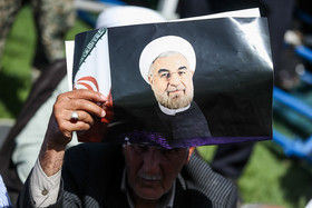 بازدید روحانی از مرکز سامانه الکترونیکی ارتباطات مردمی با دولت (سامد)