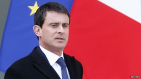 نخست وزیر فرانسه:تمامی اقدامات لازم را برای رویارویی با تروریسم بکار می‌گیریم